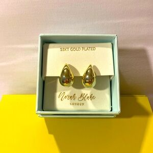 Norah Blake 18KT Gold Plated Small Drop Earrings New in Box